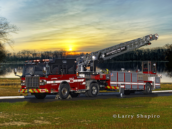 tractor-drawn aerial fire truck