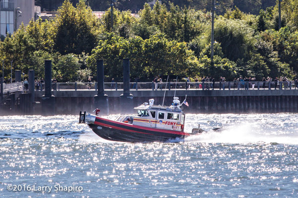 FDNY Fire Boat Marine 8 Safe Boat