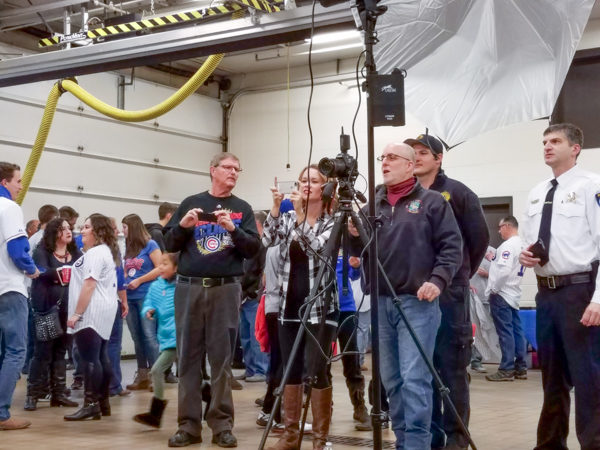 #larryshapiro photographing the world series championship trophy