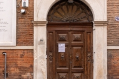 behind this door were three synagogues